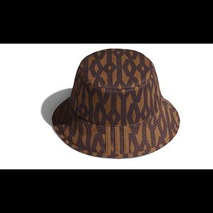 Ivy Park Accessories Ivy Park Bucket Hat